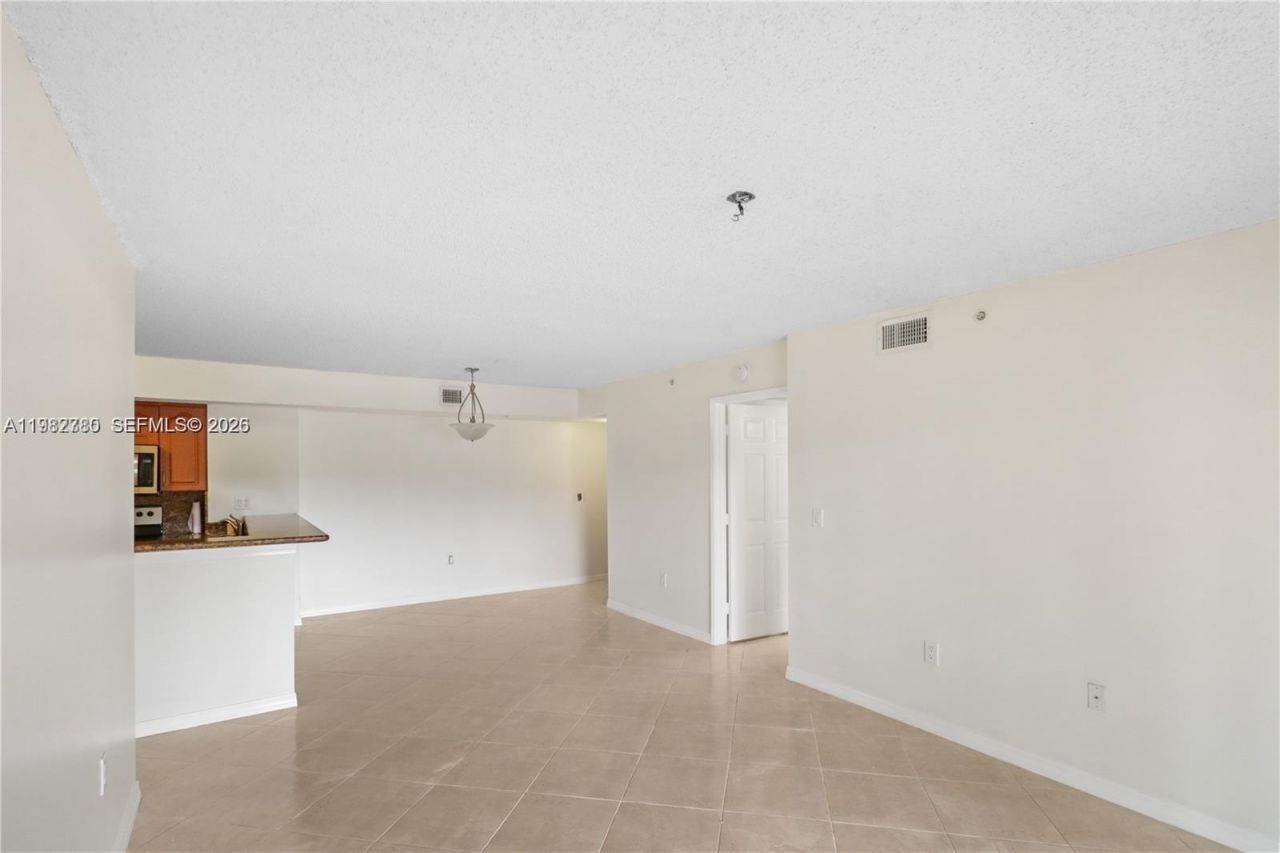 3844 Lyons Rd, Unit 112-4, Coconut Creek, FL 33073 Photo