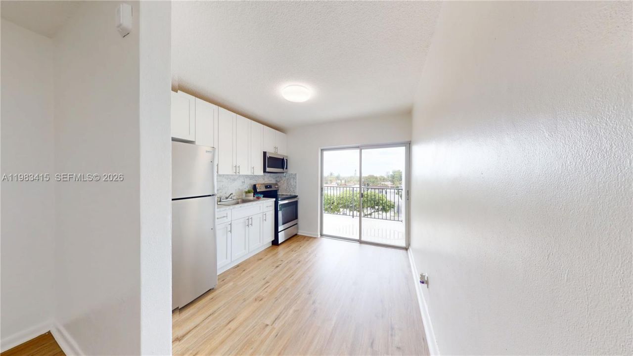 2463 Coral Way , Unit 41, Miami, FL 33145 Photo