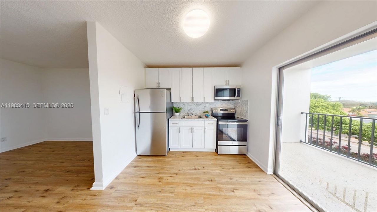 2463 Coral Way , Unit 41, Miami, FL 33145 Photo