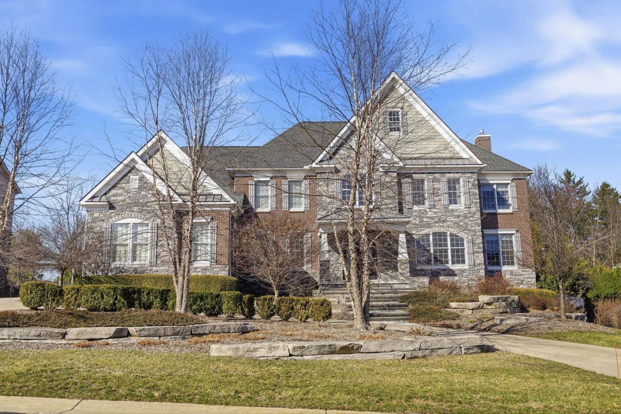 2424 Highland Drive, Ann Arbor, MI 48105 Main Photo