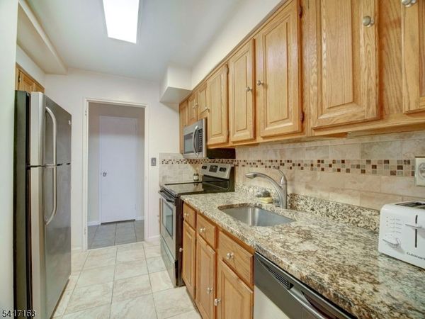 377 S Harrison St, East Orange, NJ 07018