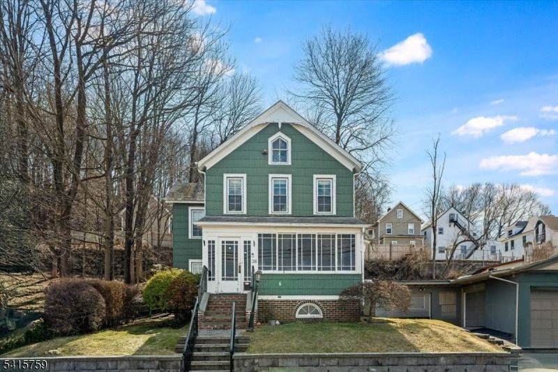 38 E Dickerson St, Dover, NJ 07801 Main Photo