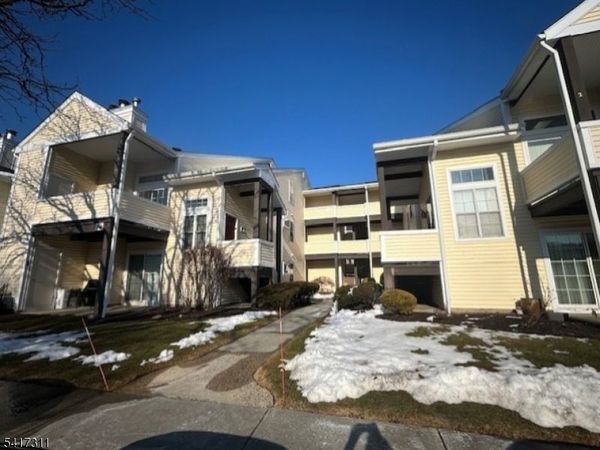 713 Pinehurst-6, Union, NJ 07083