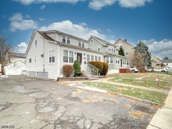 833 Cleveland Ave, Elizabeth, NJ 07208