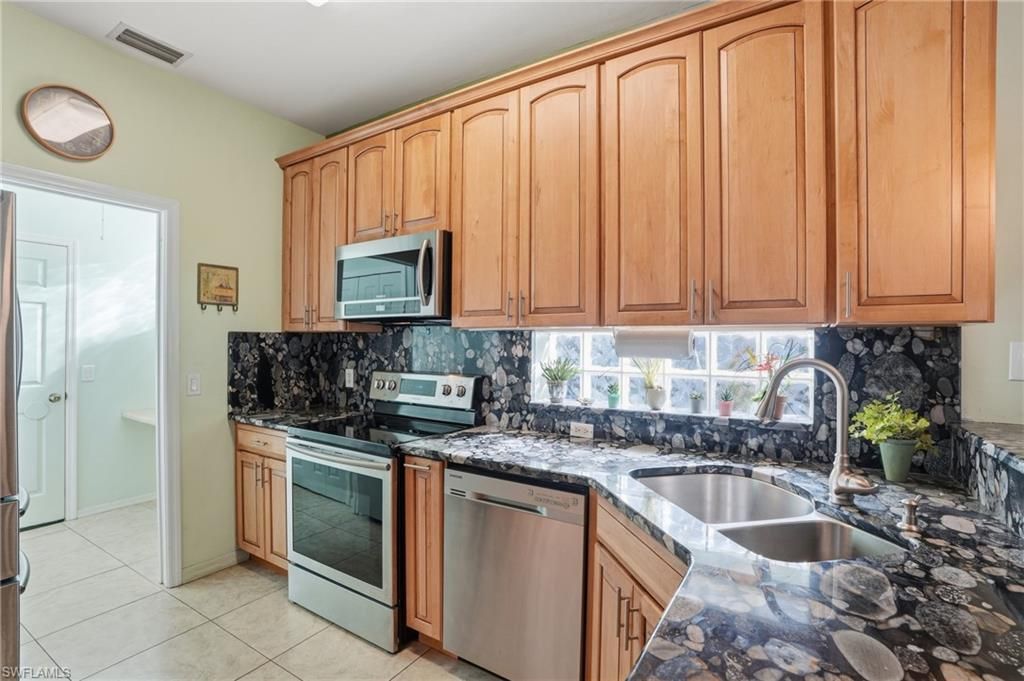 10730 Rio Mar Cir, Estero, FL 33928 Photo