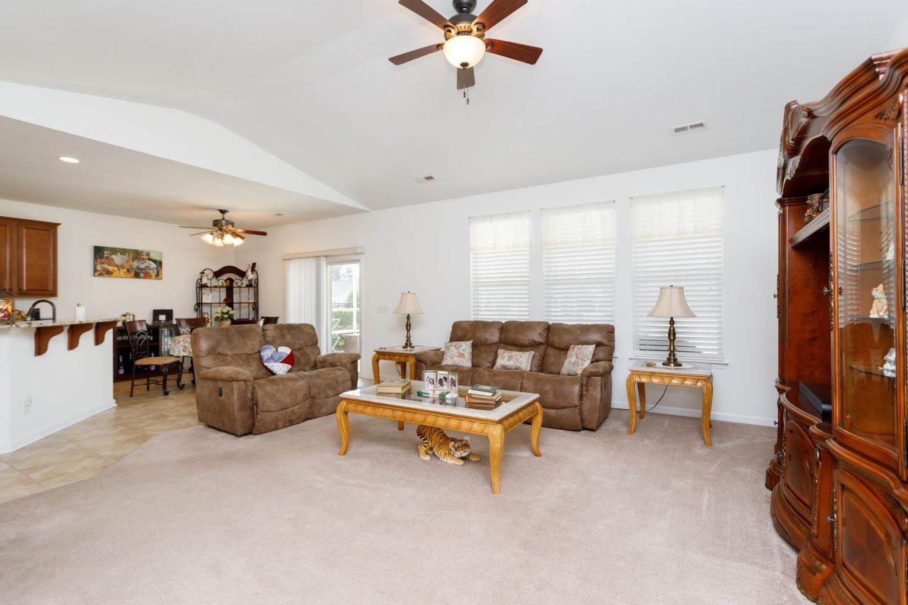 316 Lochmoore Loop Photo 13