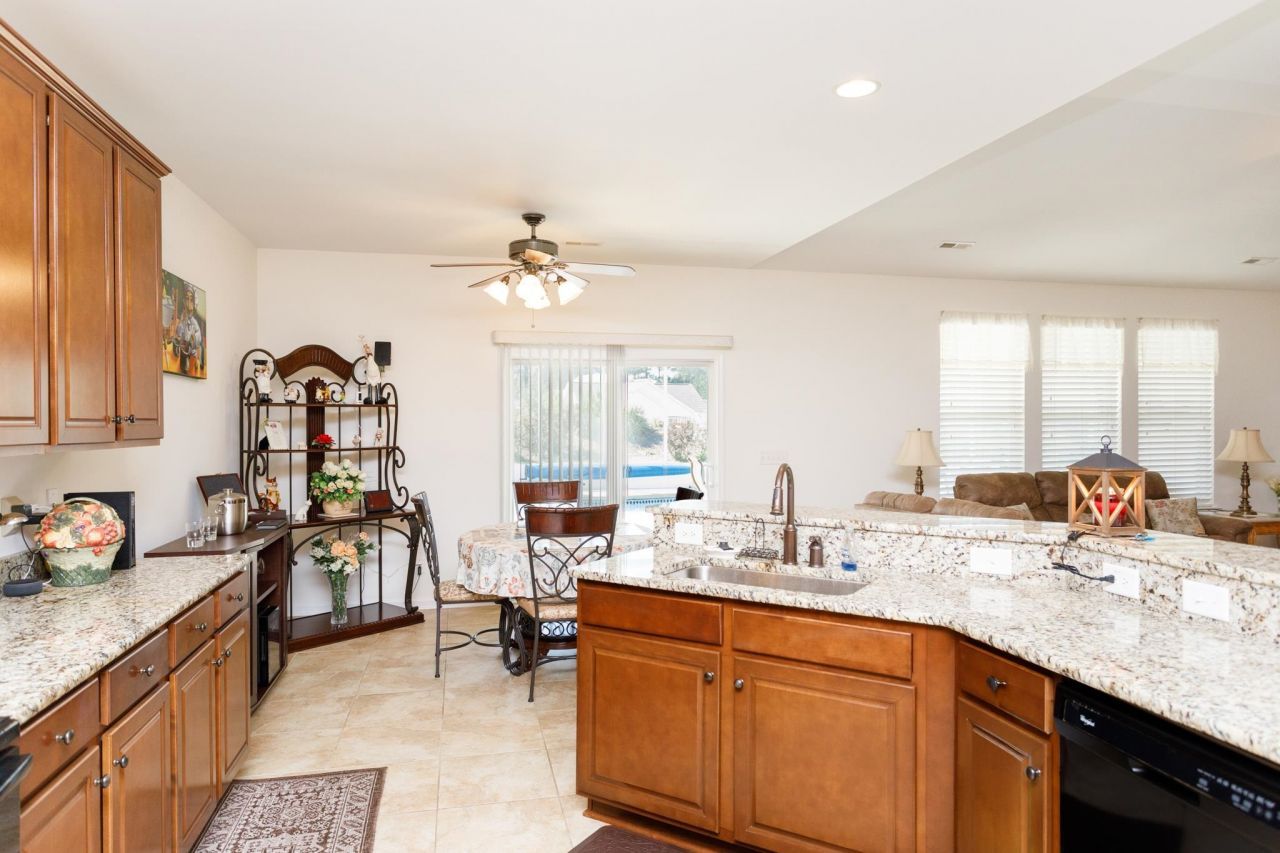 316 Lochmoore Loop Photo 22