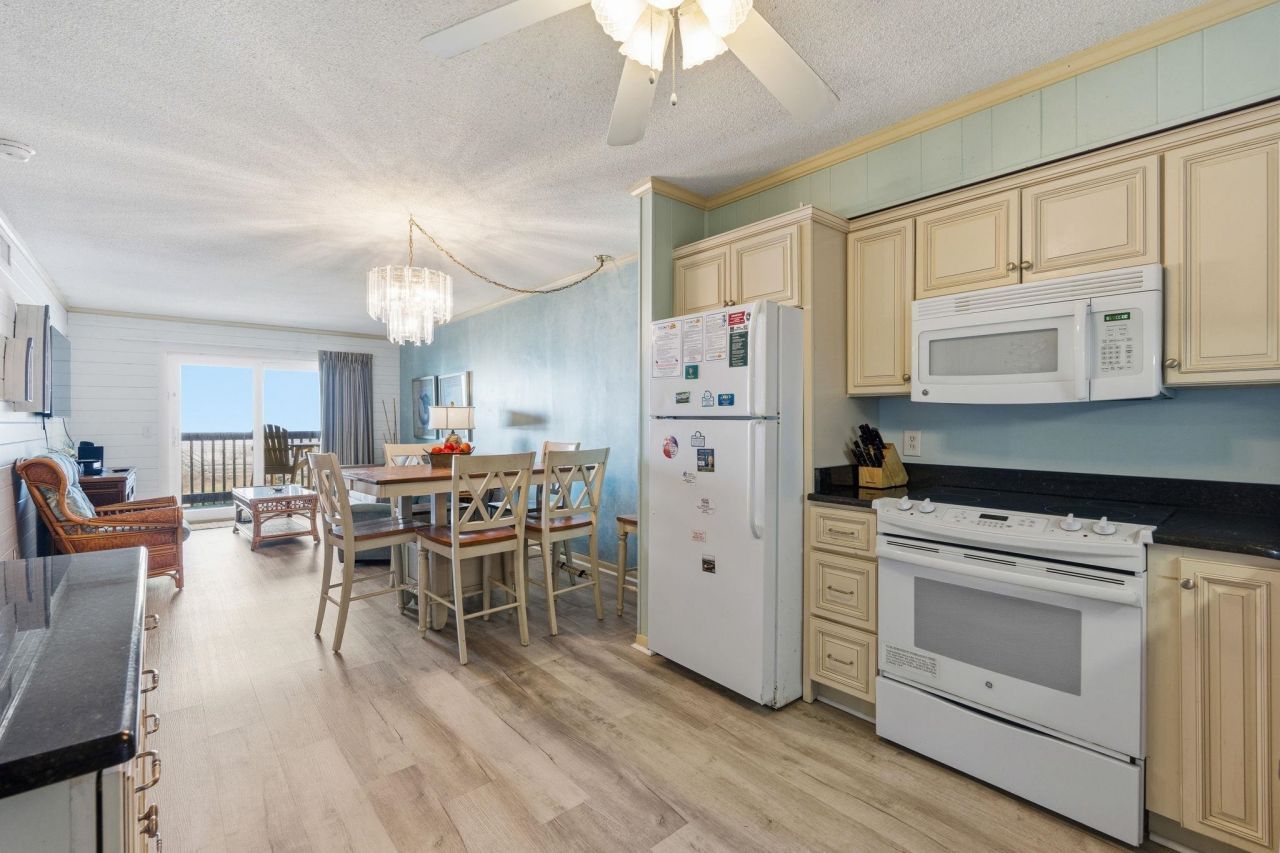 6000 N Ocean Blvd. Photo 4