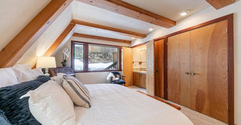 10211 Thomas Drive, Truckee, CA 96161 Photo