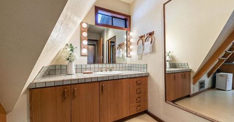 10211 Thomas Drive, Truckee, CA 96161 Photo