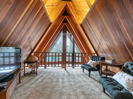 10211 Thomas Drive, Truckee, CA 96161 Photo