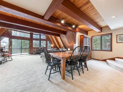 10211 Thomas Drive, Truckee, CA 96161 Photo