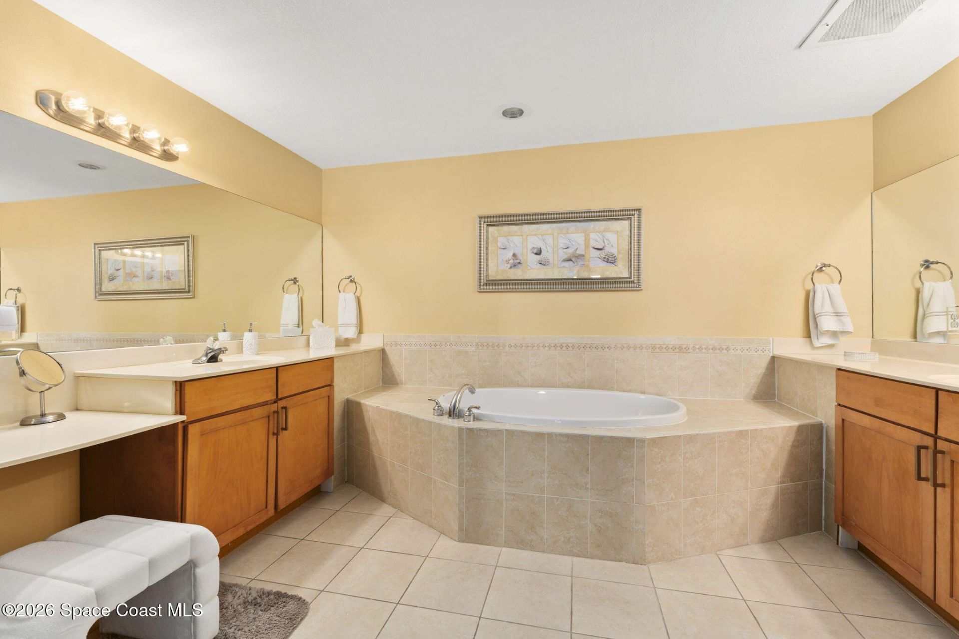 140 Warsteiner Way, Unit 602, Melbourne Beach, FL 32951 Photo