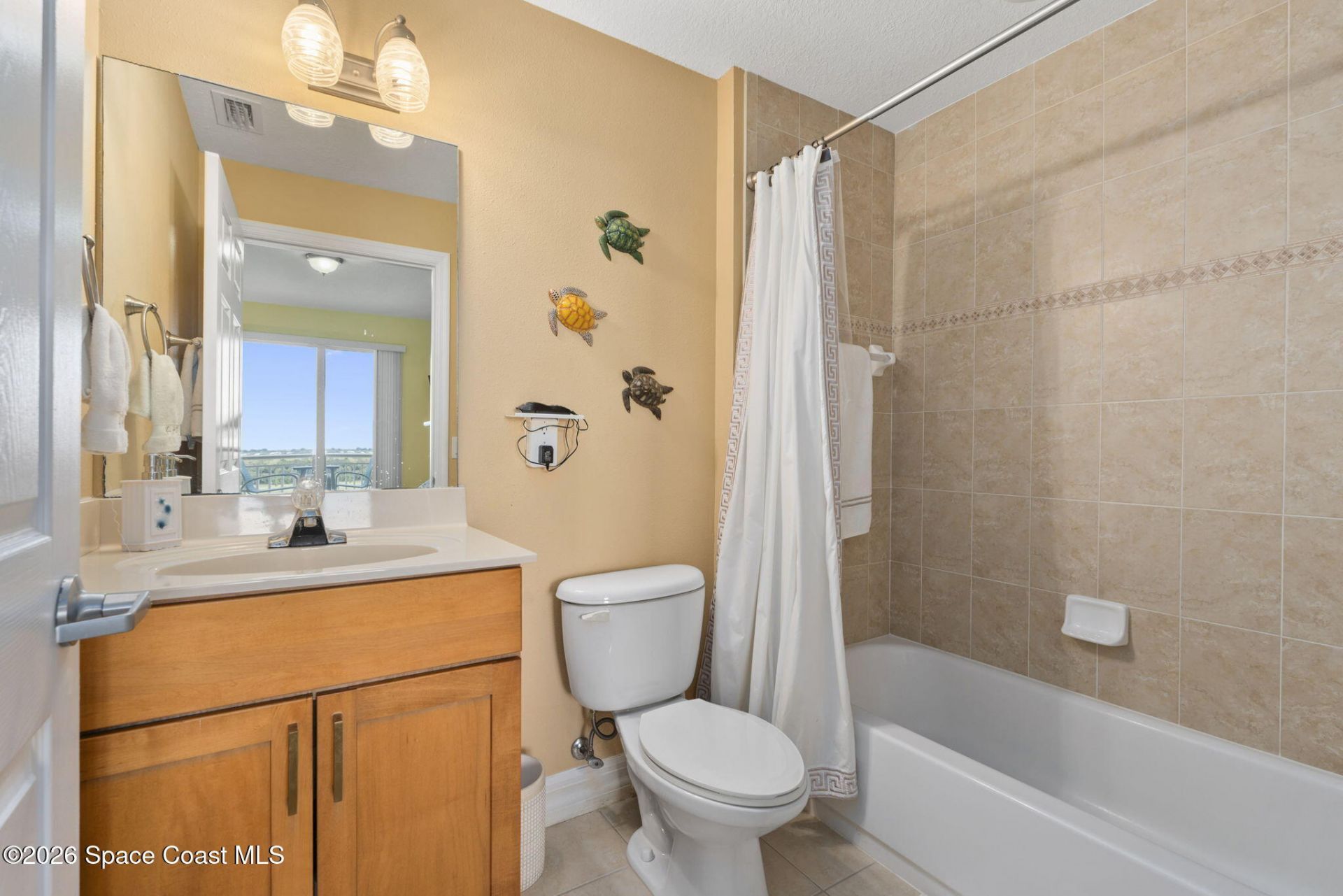 140 Warsteiner Way, Unit 602, Melbourne Beach, FL 32951 Photo