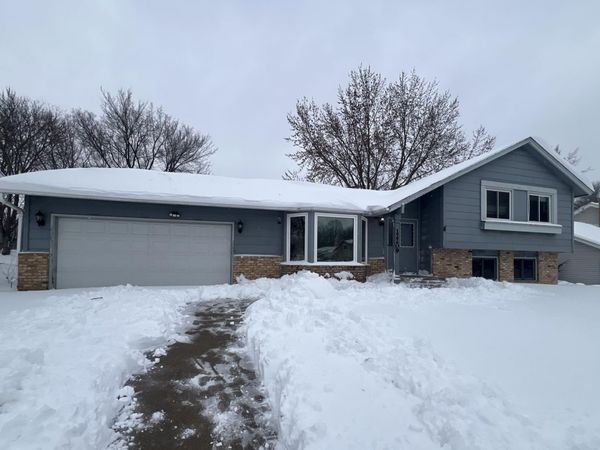 12209 24th Avenue S, Burnsville, MN 55337