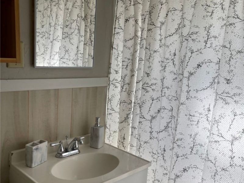 396 Niagara Road, Vermilion, OH 44089 Photo 5