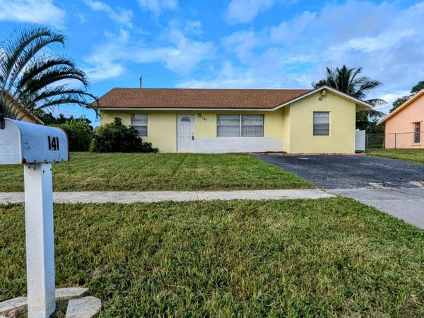 141 NE 17th Court, Boynton Beach, FL 33435