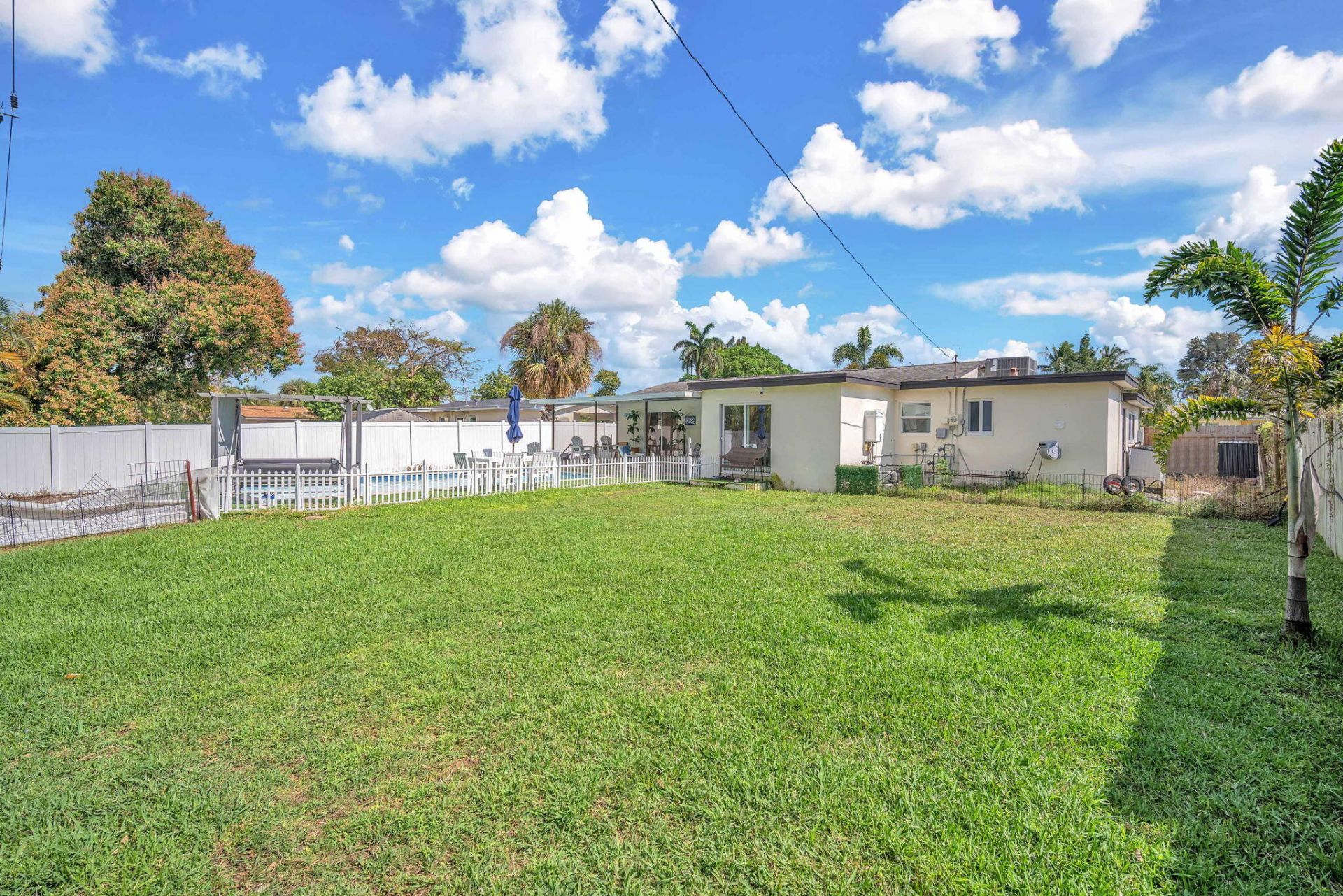 731 W Ilex Drive, West Palm Beach, FL 33403 Photo