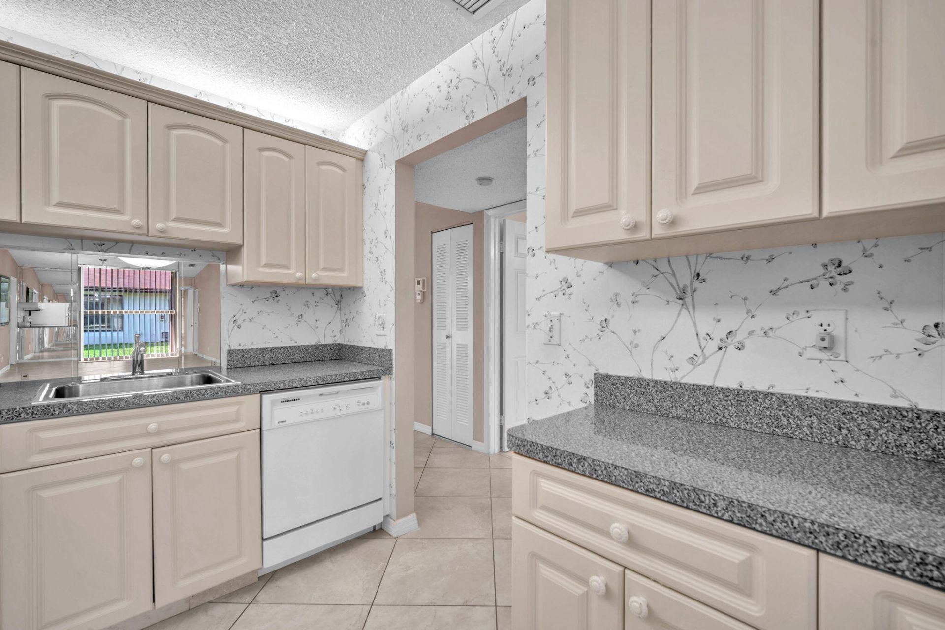 5073 Forsythia Street, Delray Beach, FL 33484 Photo