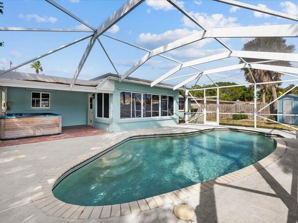 800 SE 13th Court, Deerfield Beach, FL 33441