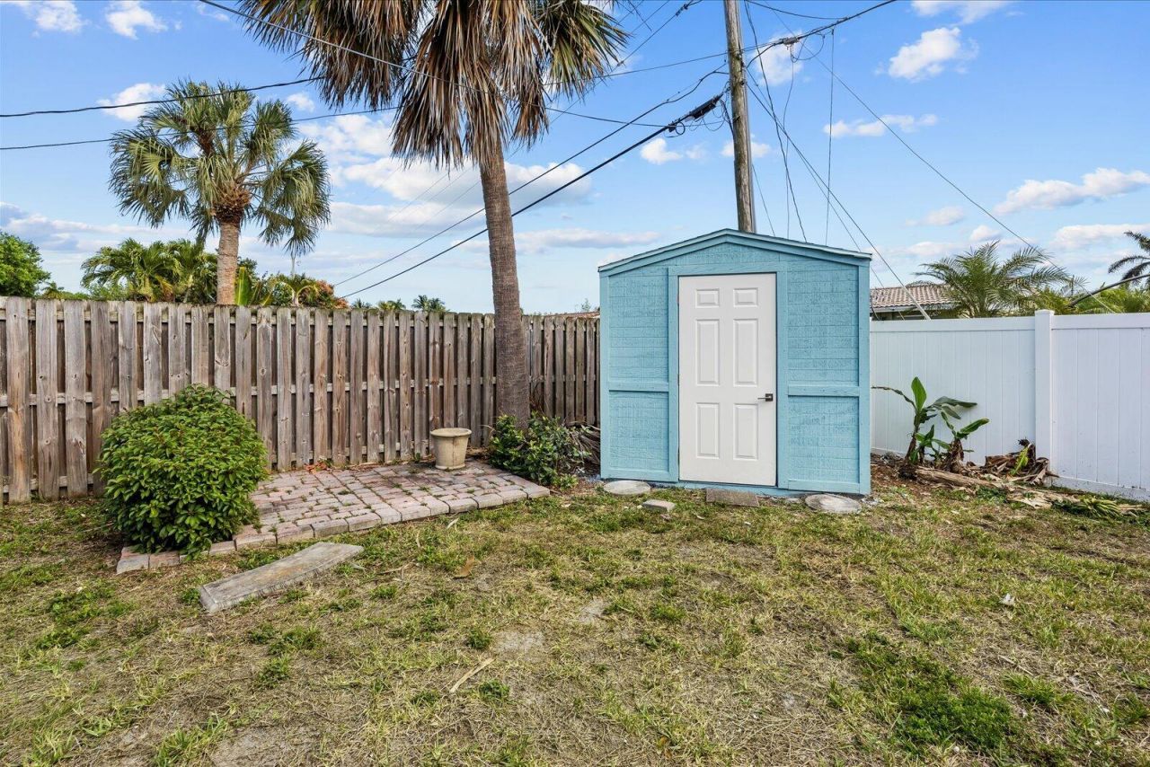 800 SE 13th Court, Deerfield Beach, FL 33441 Photo