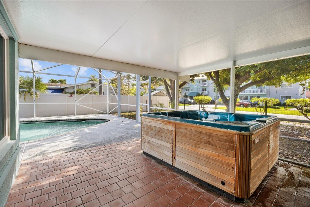 800 SE 13th Court, Deerfield Beach, FL 33441 Photo