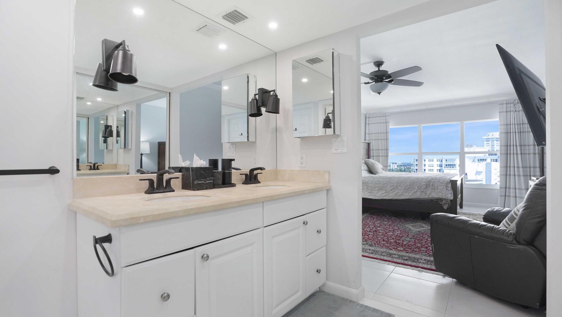 3550 Galt Ocean Drive, Unit 2010, Fort Lauderdale, FL 33308 Photo