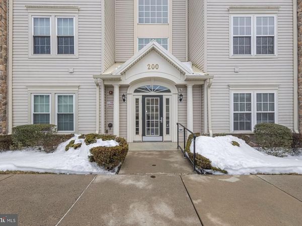 200 EVODIA CIRCLE , Unit 204, WARRINGTON, PA 18976