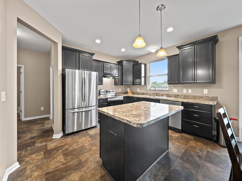 5690 Queen Victoria Street, Groveport, OH 43125 Photo 15