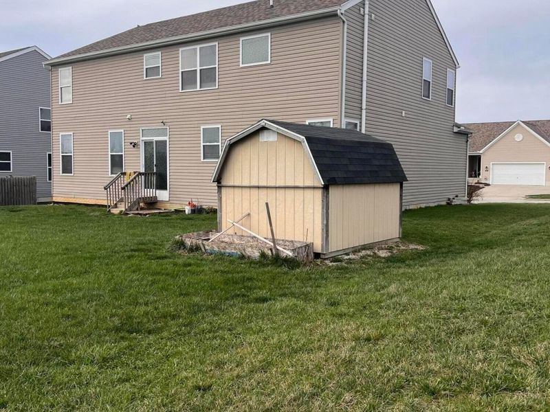 5690 Queen Victoria Street , Groveport, OH 43125 Photo 4