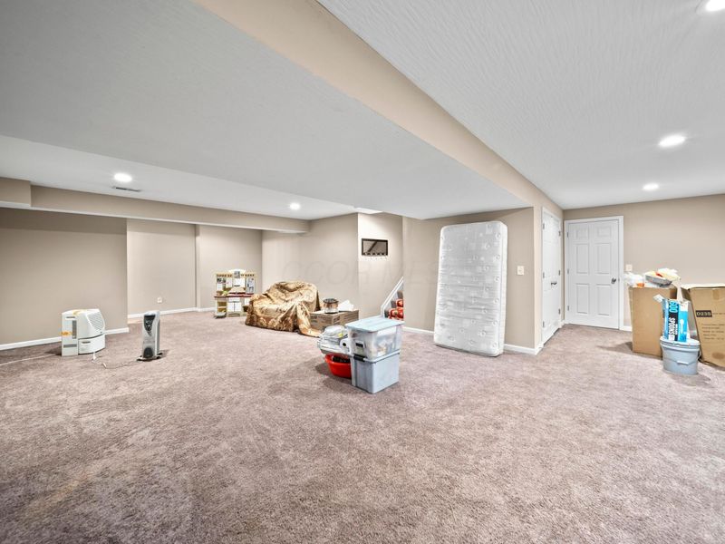 5690 Queen Victoria Street, Groveport, OH 43125 Photo 48
