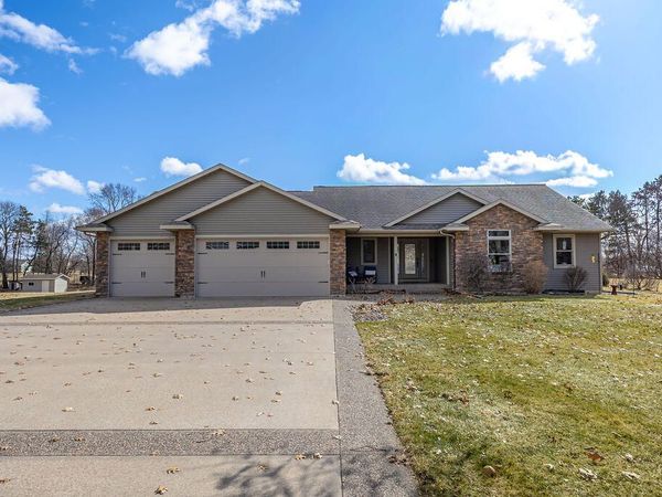 W7941 Tulip Ln, Holland, WI 54636