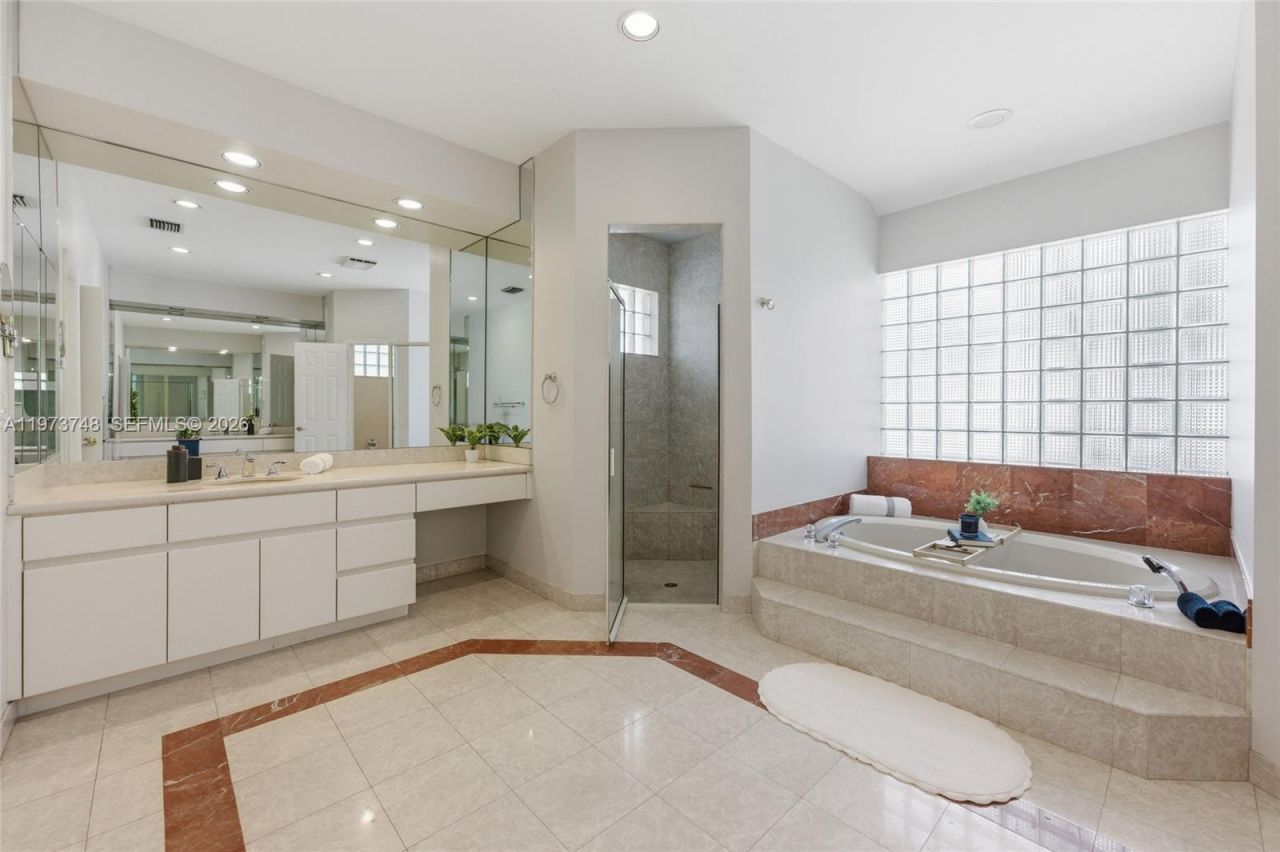 158 Dockside Cir, Weston, FL 33327 Photo