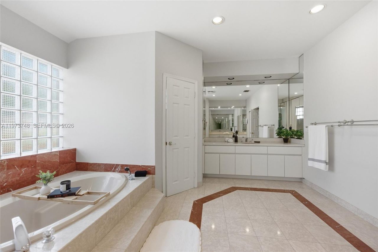 158 Dockside Cir, Weston, FL 33327 Photo