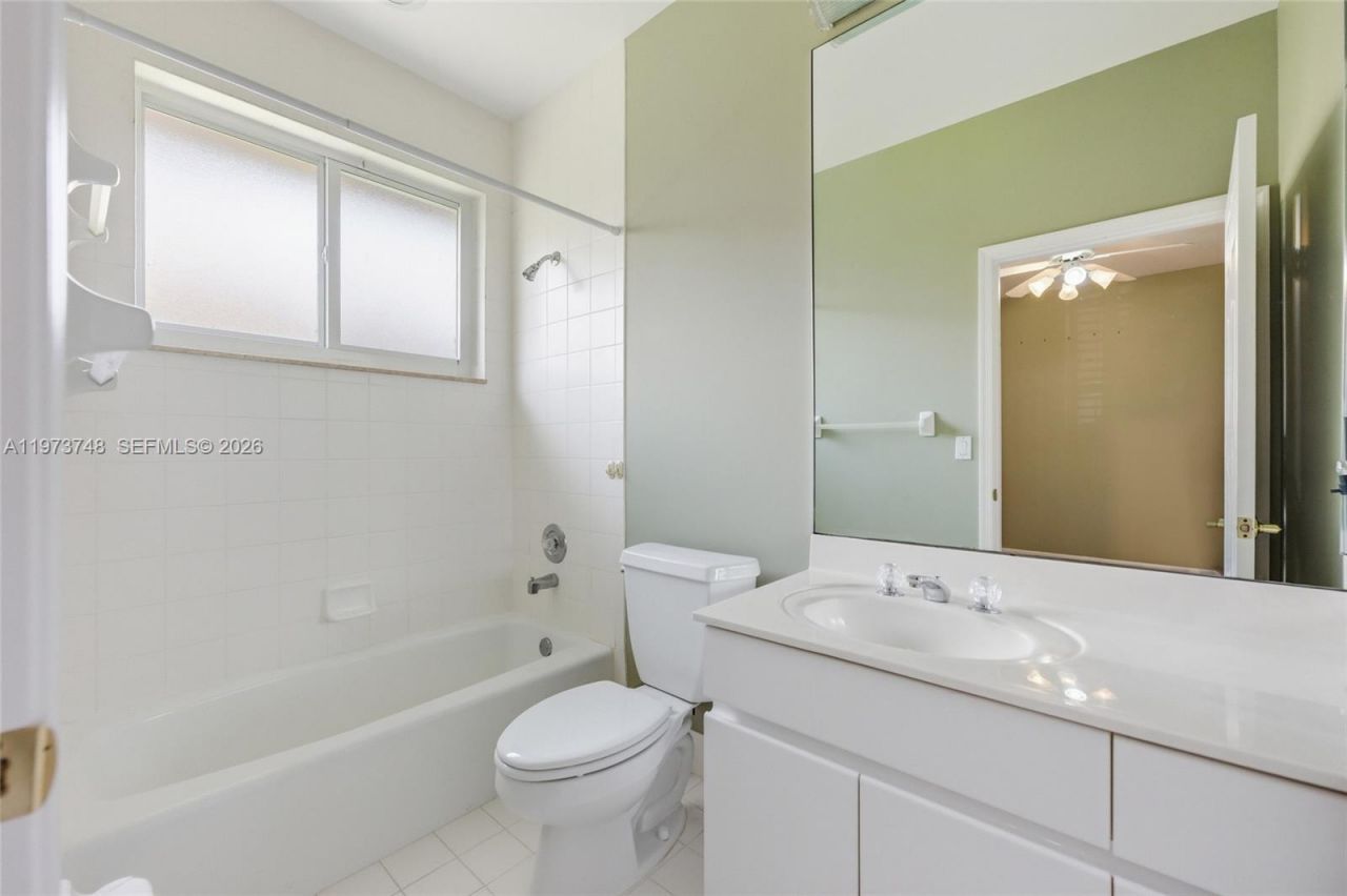 158 Dockside Cir, Weston, FL 33327 Photo