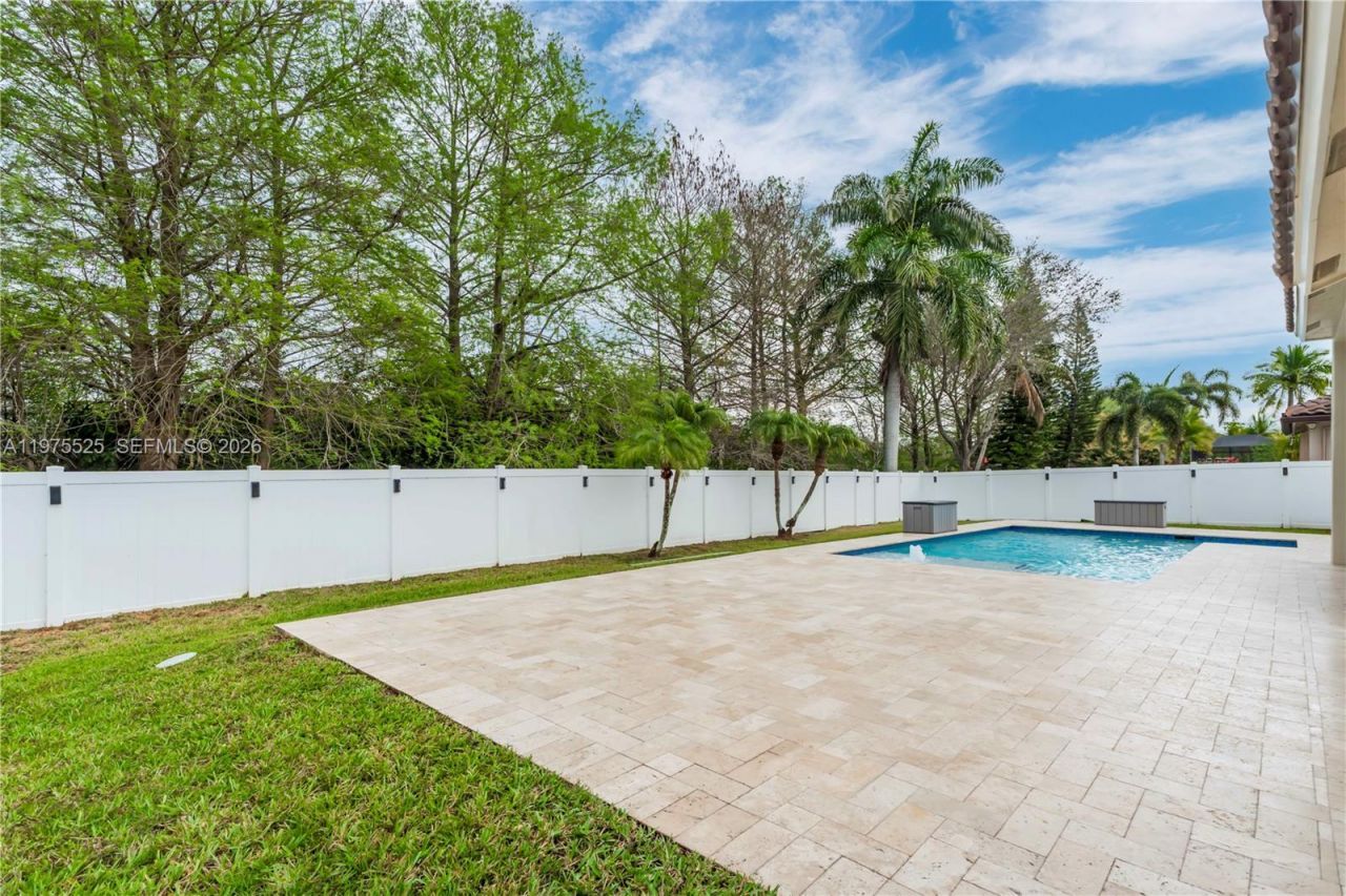 18801 SW 7th St, Pembroke Pines, FL 33029 Photo