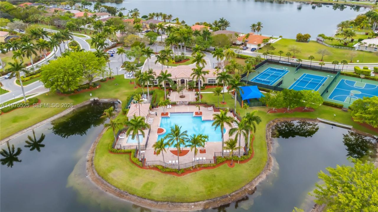 18801 SW 7th St, Pembroke Pines, FL 33029 Photo