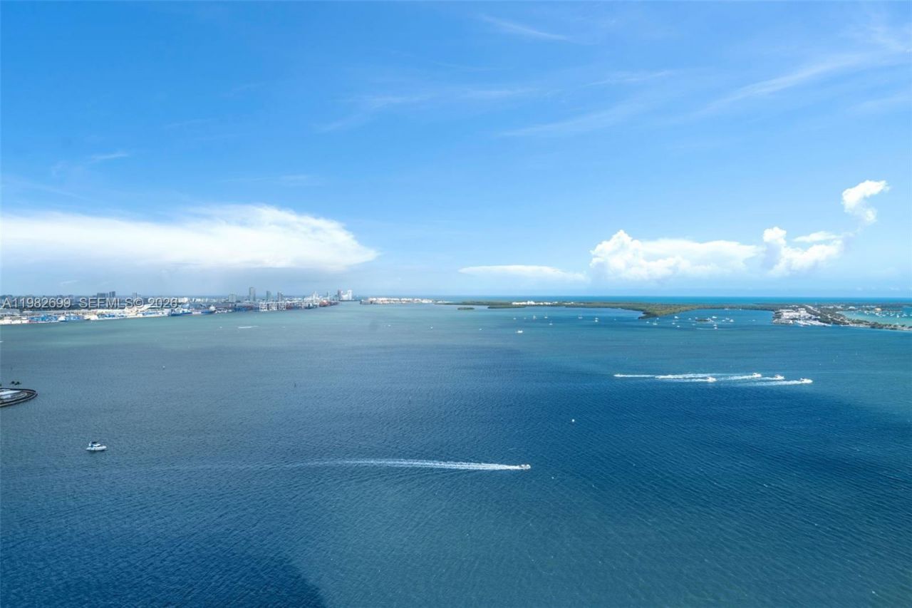 1331 Brickell Bay Dr , Unit 3703, Miami, FL 33131 Photo