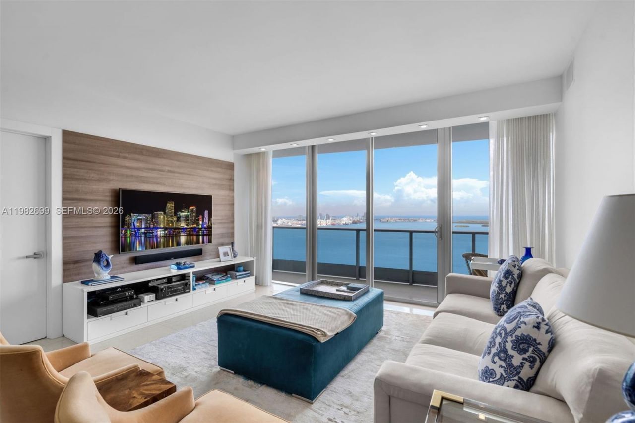 1331 Brickell Bay Dr , Unit 3703, Miami, FL 33131 Photo