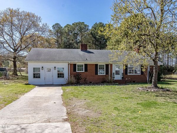 620 S Caswell Street, La Grange, NC 28551