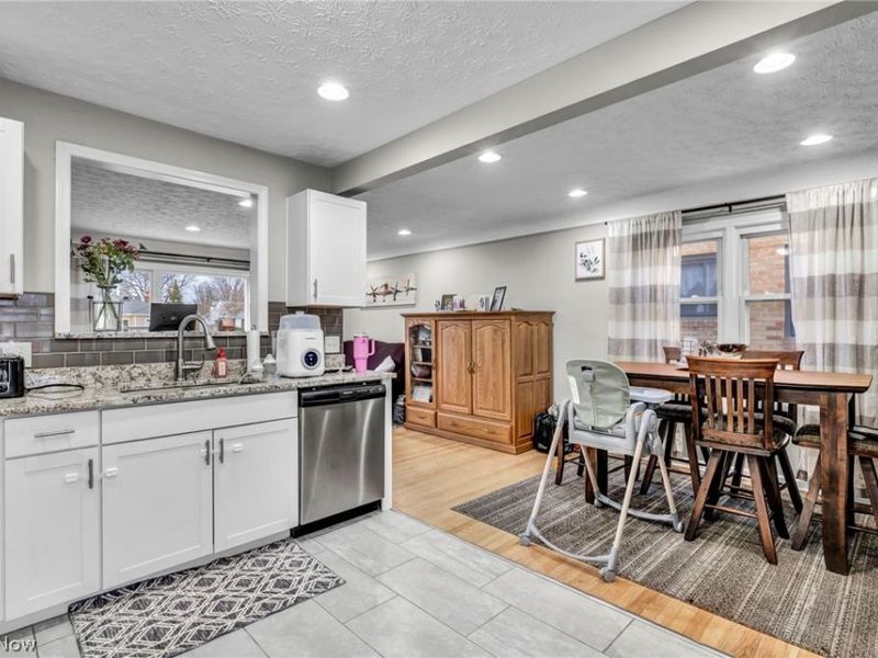 11511 Blossom Avenue, Parma Heights, OH 44130 Photo 16