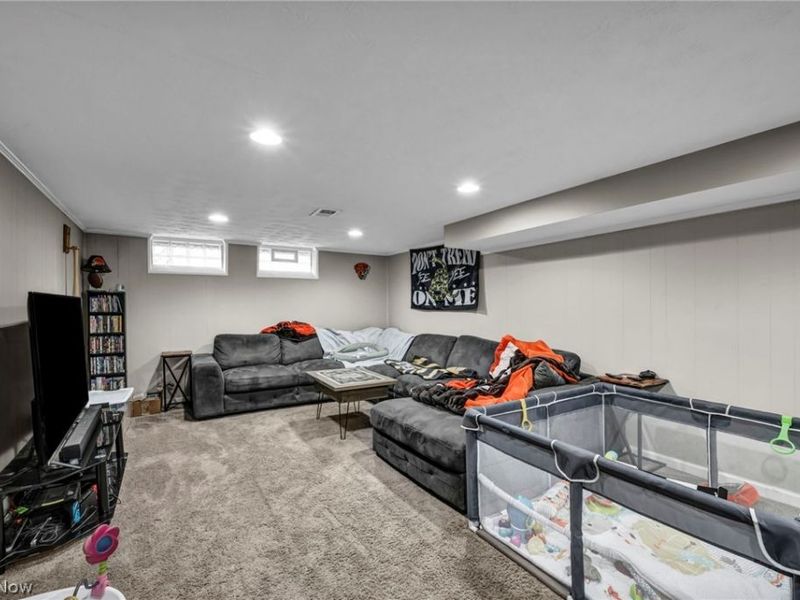 11511 Blossom Avenue, Parma Heights, OH 44130 Photo 30