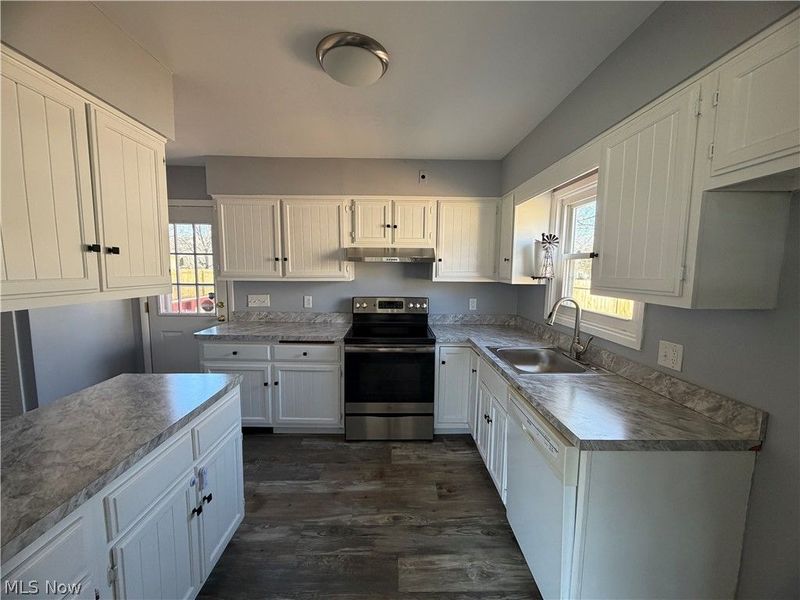 350 Morrison Street, Geneva, OH 44041 Photo 2