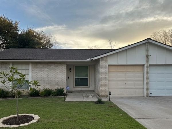 2401 Dovehill DR, Austin, TX 78744