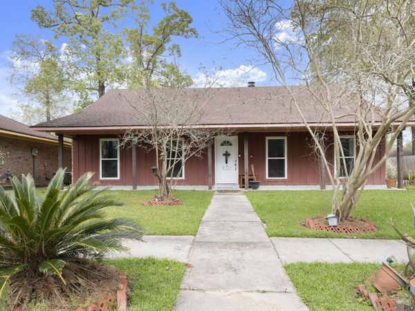 16343 Mockingbird Ln, Baton Rouge, LA 70819