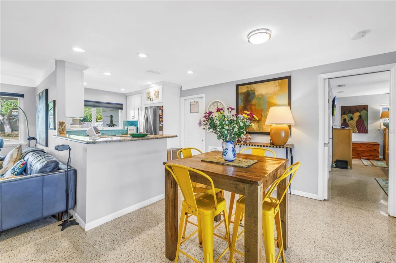 6800 17th Street S, Saint Petersburg, FL 33712 Photo