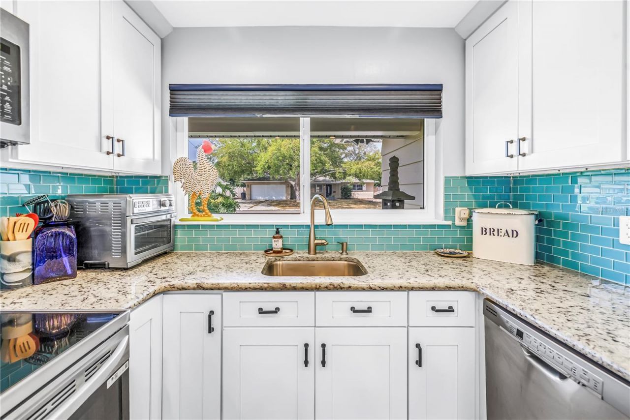 6800 17th Street S, Saint Petersburg, FL 33712 Photo