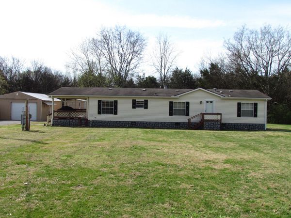 2670 Holloway Rd , Lebanon, TN 37090