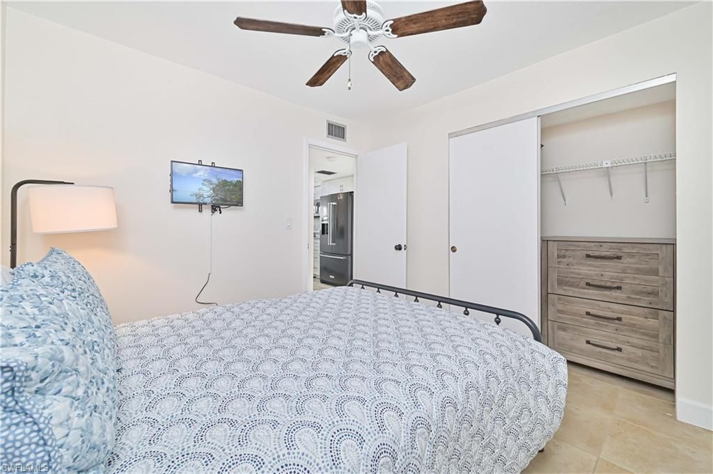 5530 Trailwinds Dr, Unit 726, Fort Myers, FL 33907 Photo