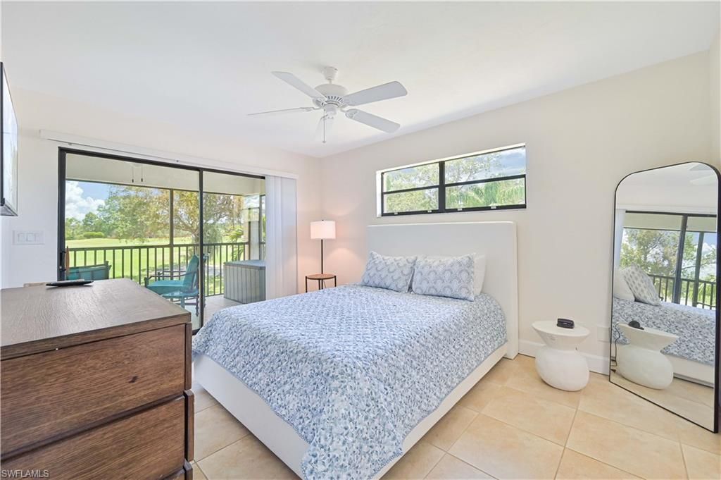 5530 Trailwinds Dr, Unit 726, Fort Myers, FL 33907 Photo